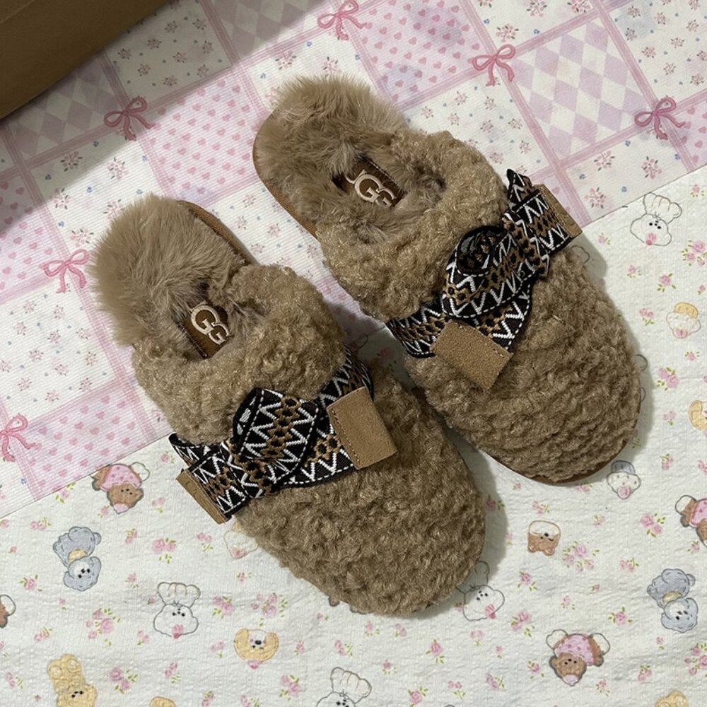 UGG Max Curly Shearling Bow Slip-On Slippers